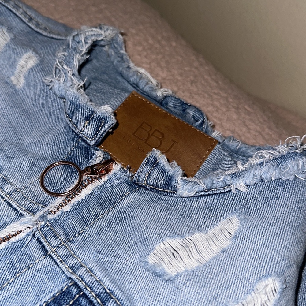 Crop Jean Jacket - Picture 3 of 3